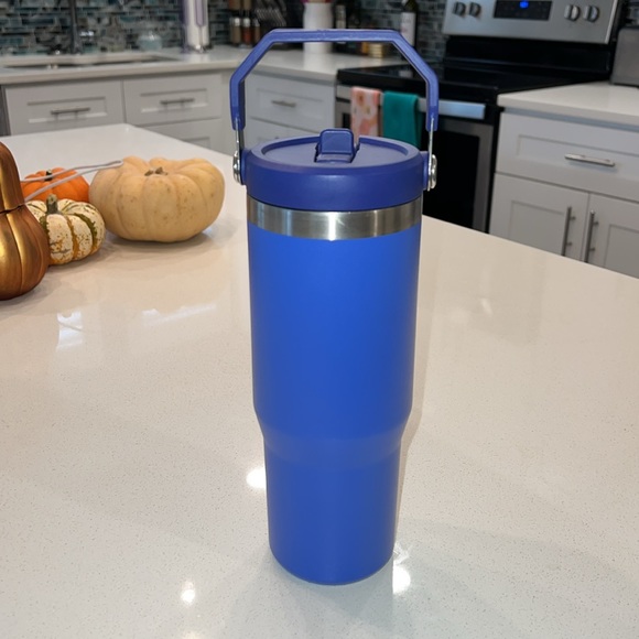 NWOT Stanley Iceflow Flip Straw Tumbler 30oz in Iris - Picture 3 of 4